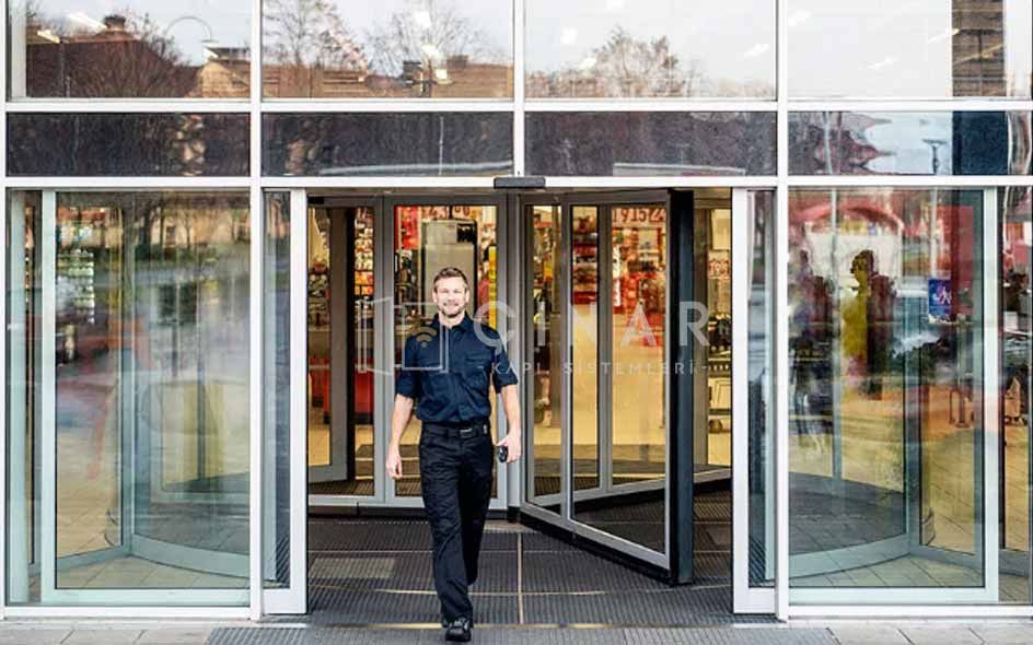 Otomatik Kapı Sistemleri ile Gelişmiş Erişilebilirlik - Çınar Kapı Sistemleri