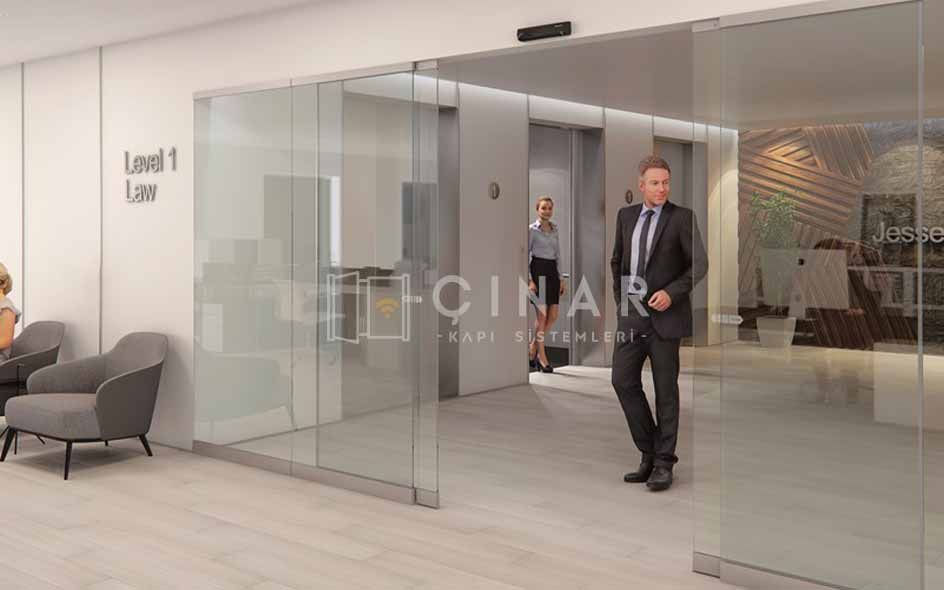 Fotoselli Döner Kapı Sistemlerinin Kullanıldığı Alanlar - Çınar Kapı Sistemleri